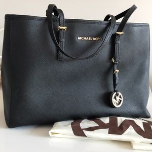 Brand new Michael Kors structured leather tote